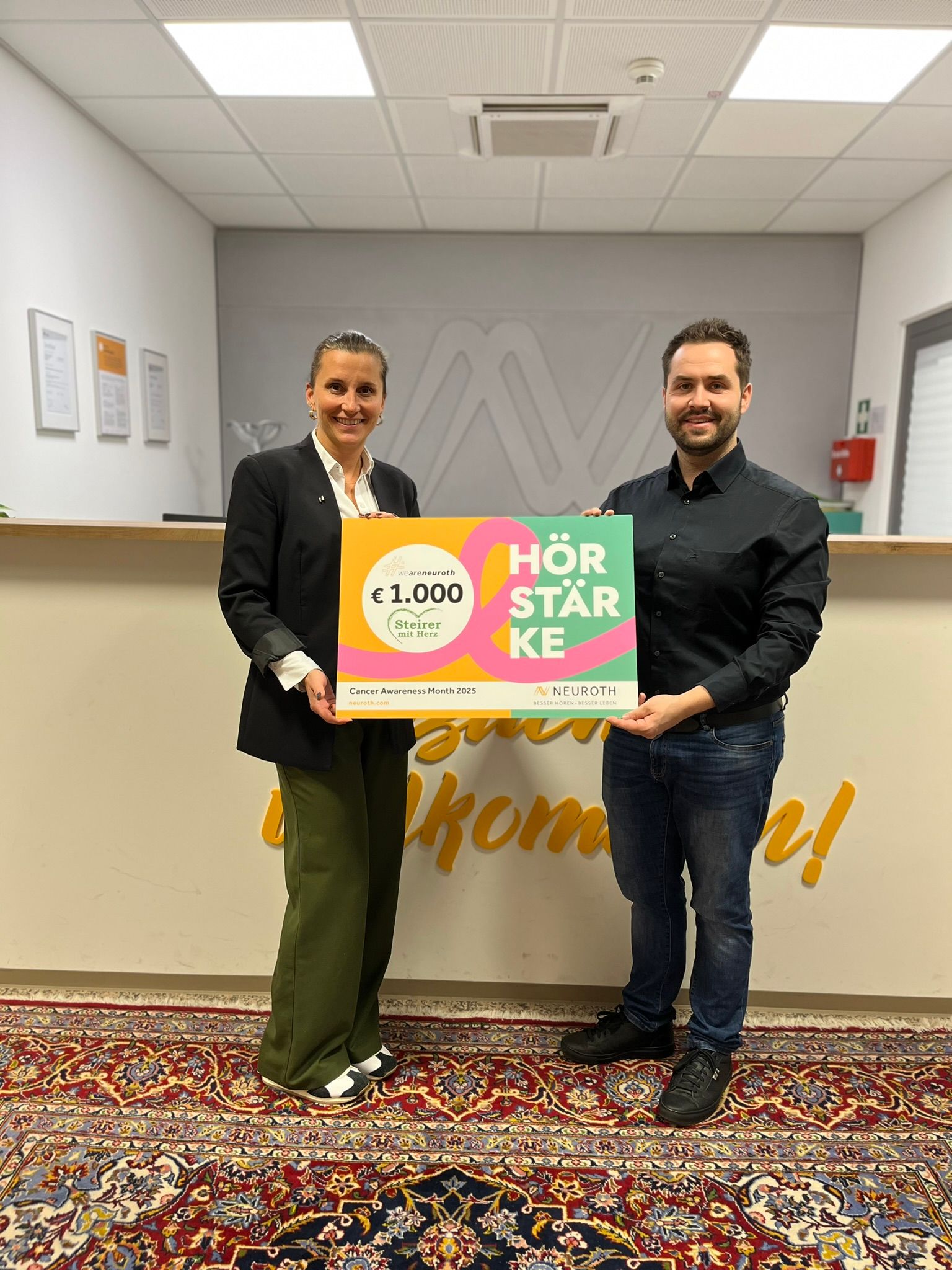 Cancer Awareness Month Spendenscheck Verein Steirer mit Herz